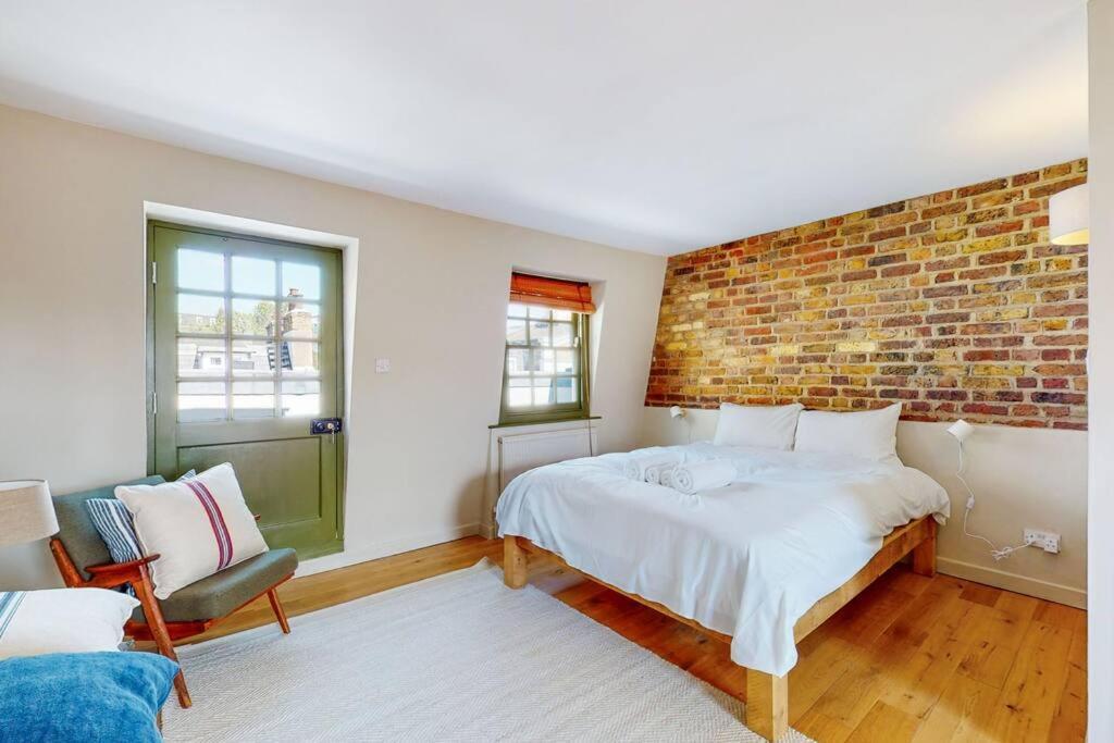 Whimsical 4 Bedroom House In Elephant And Castle Appartement