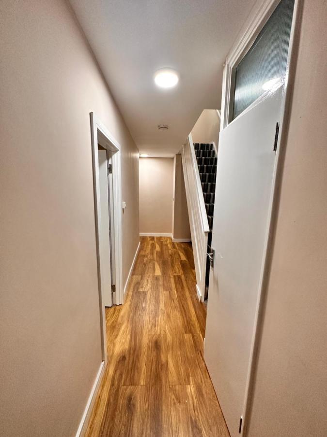 Guest house Canary Wharf Single Double And En-suite London