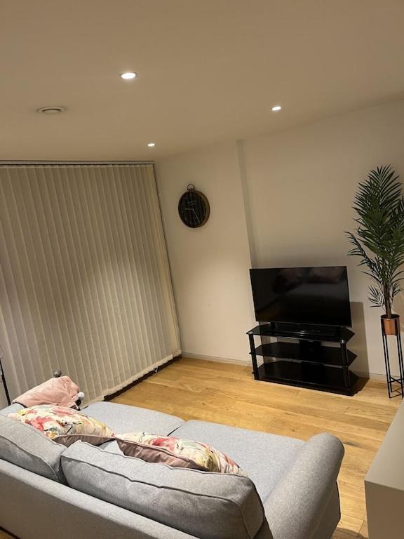 Beautiful 2 Bed Flat In Finchley Road, Camden Leilighet