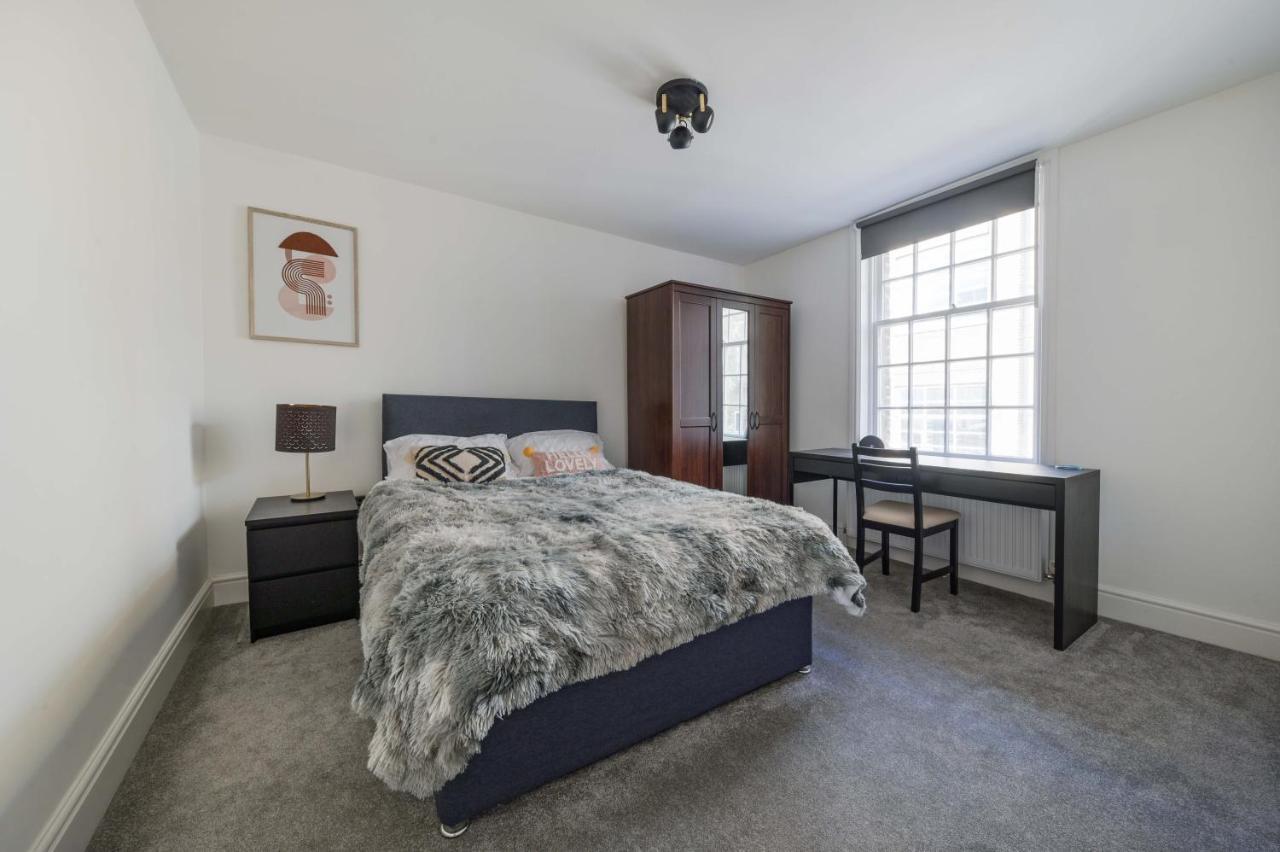 Apartamento Bright & Modern Newly Refurb 2-Bed 2-Bath Whole Apartment Near Hyde Park & Kensington, Prime Paddington Location Zone 1 *