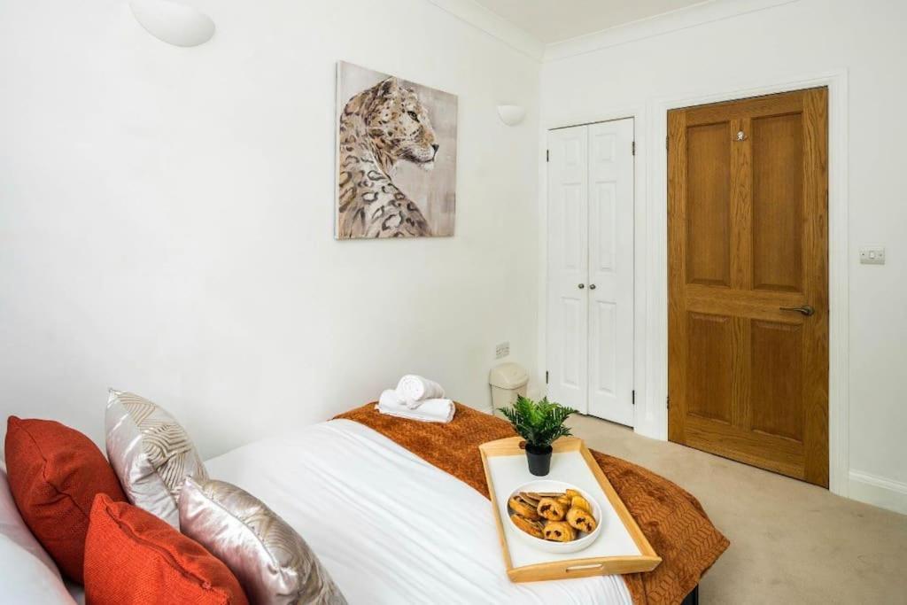 Where Style & Convenience Combine- Photo Id Required Apartment