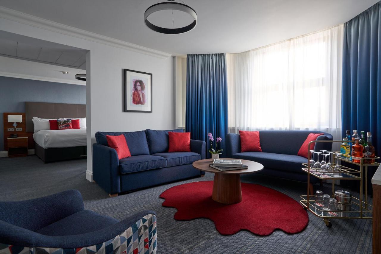 The Cumberland, Hotel