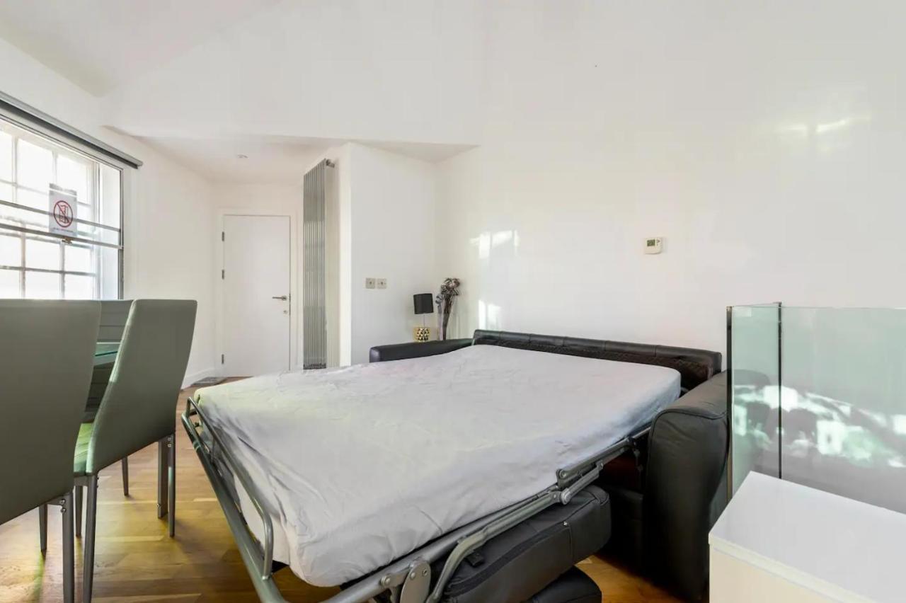 Apartment Beautiful 1 Bedroom Penthouse Flat