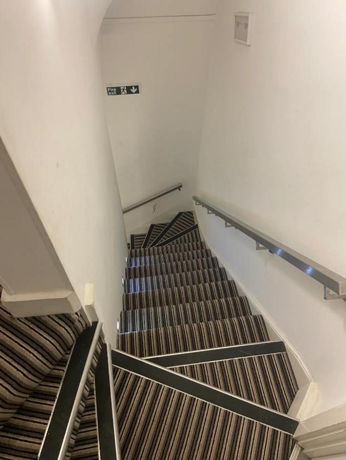 Apartment Beautiful 1 Bedroom Penthouse Flat *