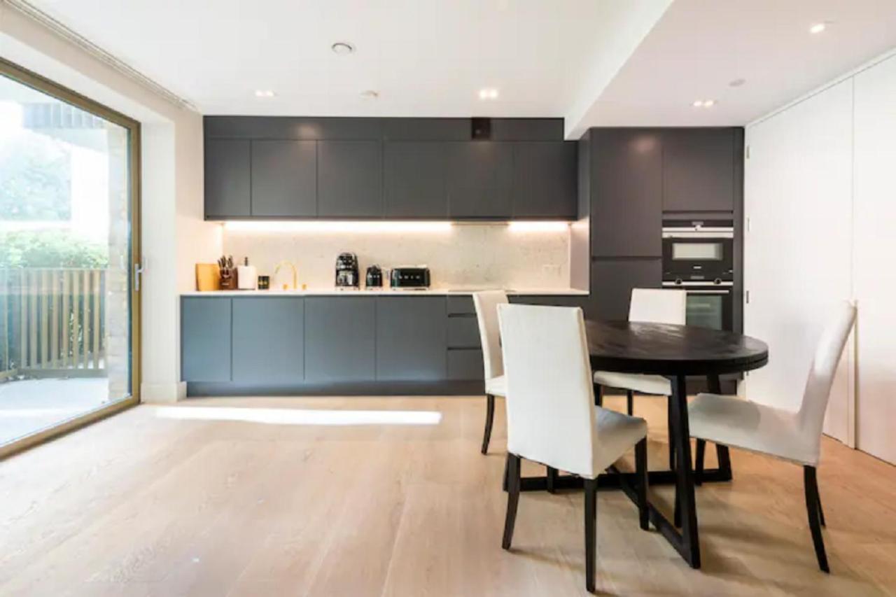 The Percy's Urban Living Apartment *