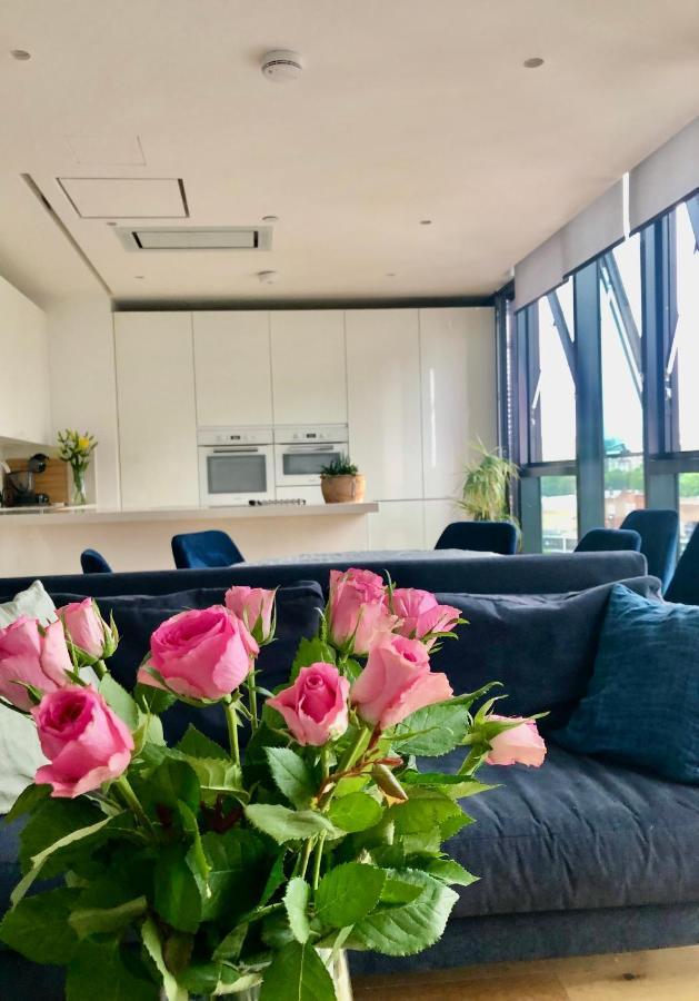 Luxury 2 Bedroom 20 Min From