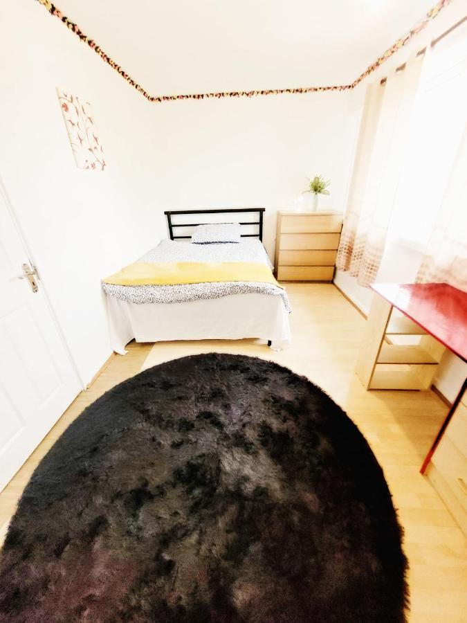 Privat overnatting Excellent Big Double Cheap Price Around