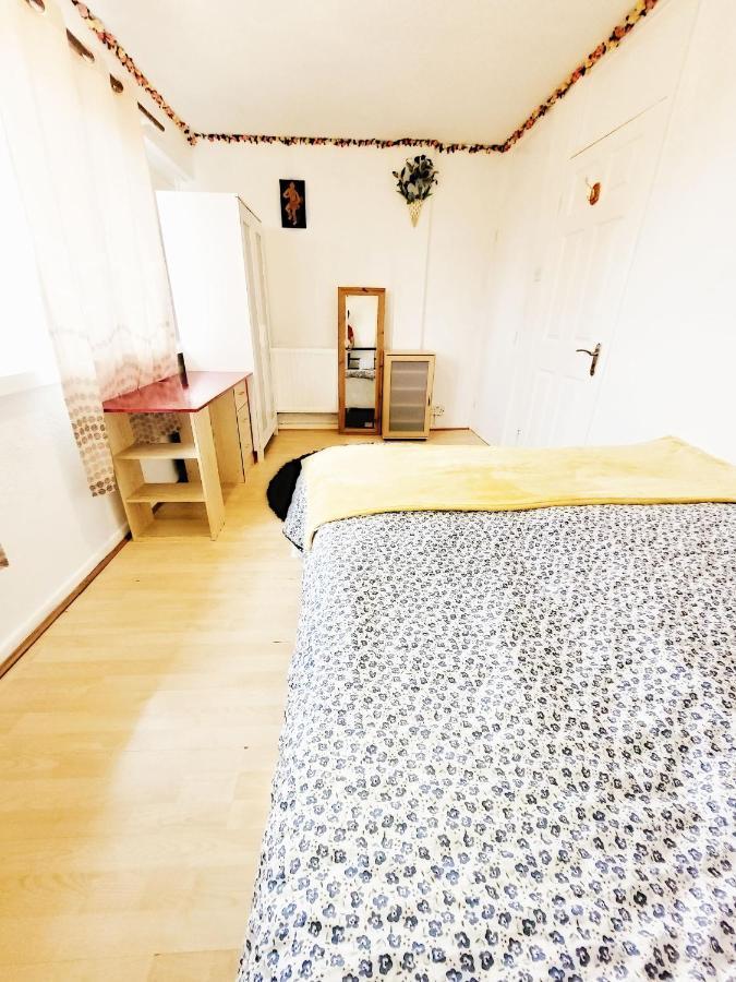 Privat overnatting Excellent Big Double Cheap Price Around