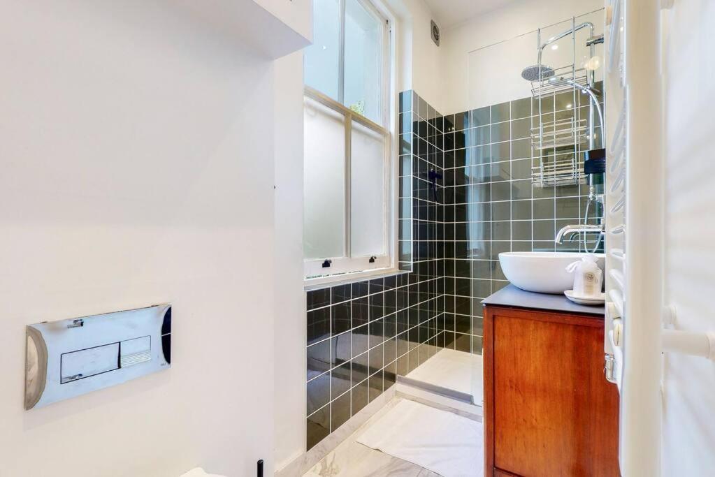 Apartment Beautiful 1 Bedroom In Shepards Bush London