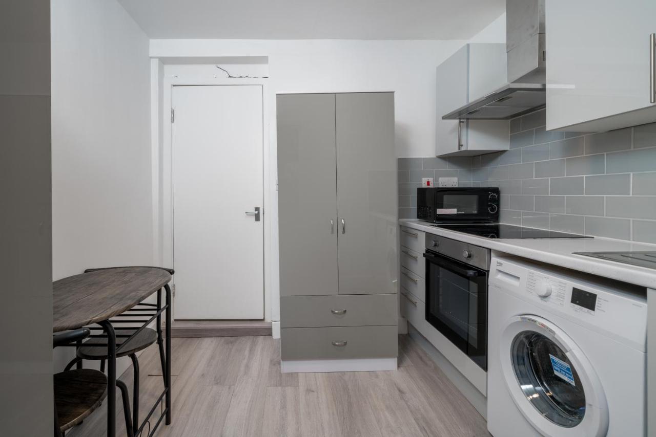 Selwyn Unique & Stylish Apartment London