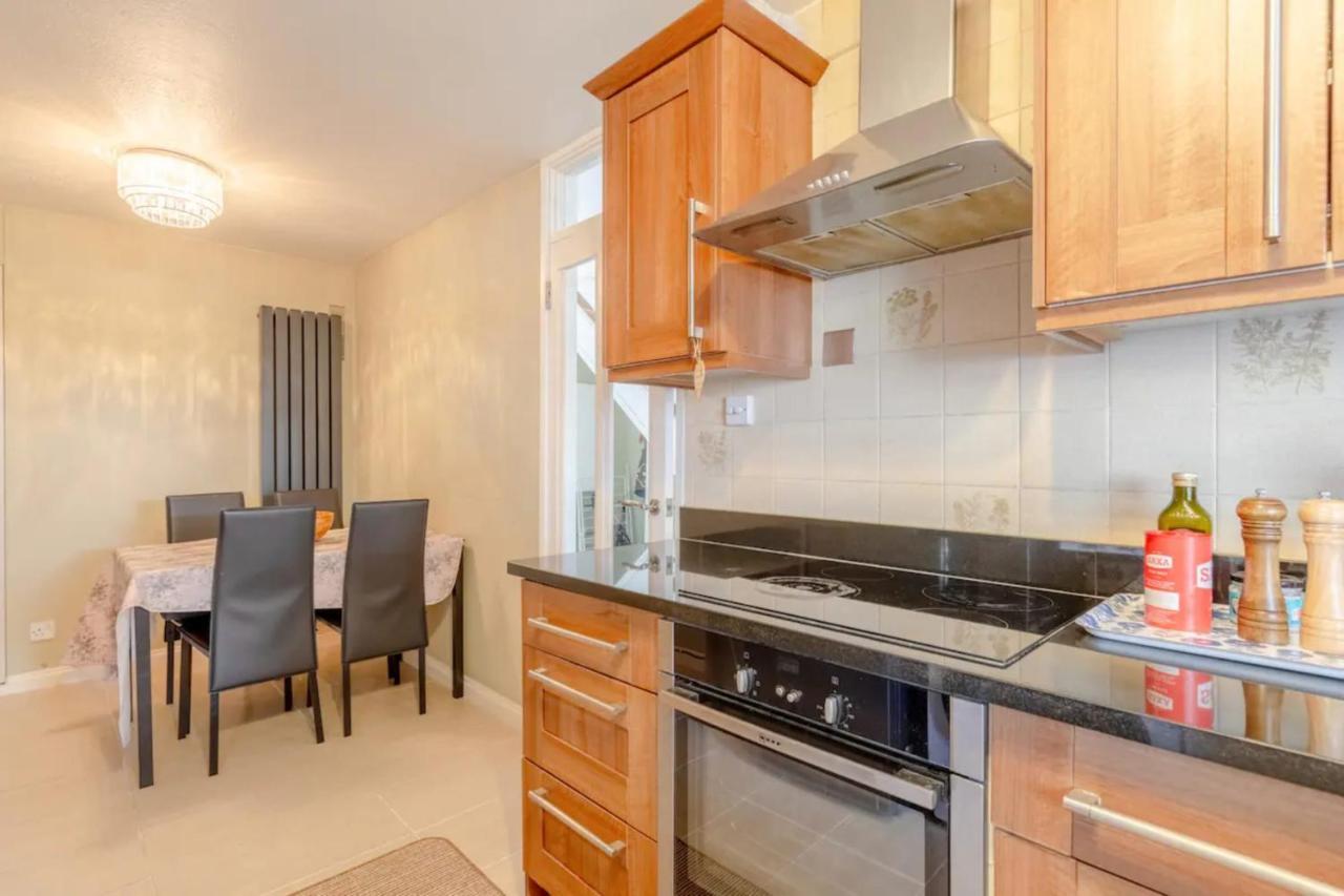 Apartment Lovely 3bd Family With Garden - Richmond!