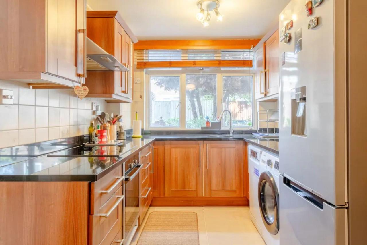 Lovely 3bd Family With Garden - Richmond! Apartment