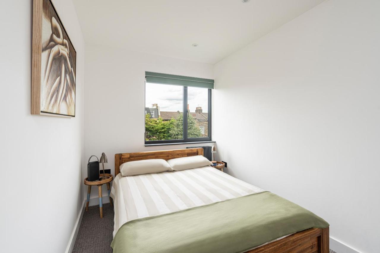 Altido Stunning 2 Bed House With Garden And Free Parking, Near Clapham Park * London