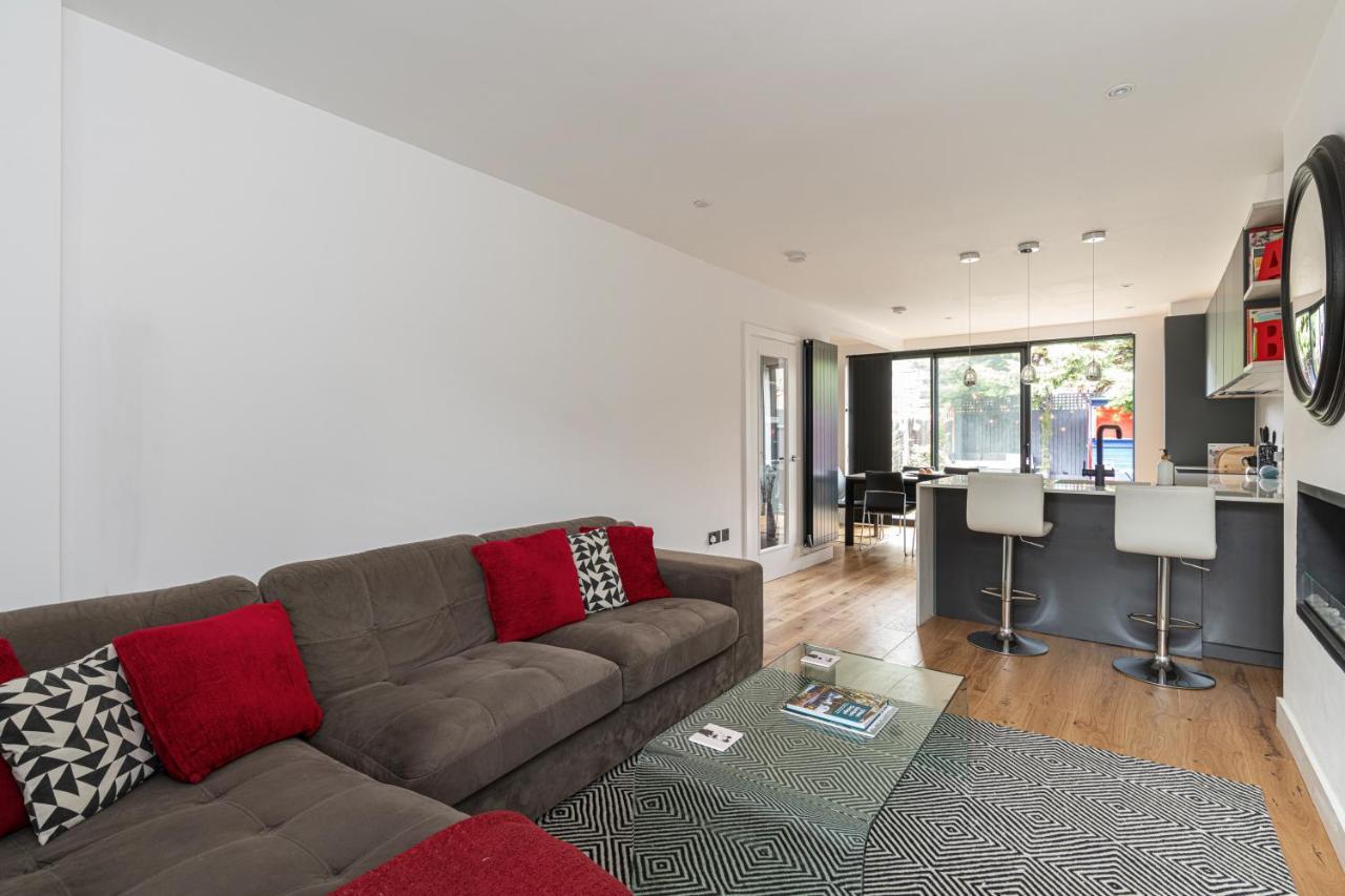 Altido Stunning 2 Bed House With Garden And Free Parking, Near Clapham Park