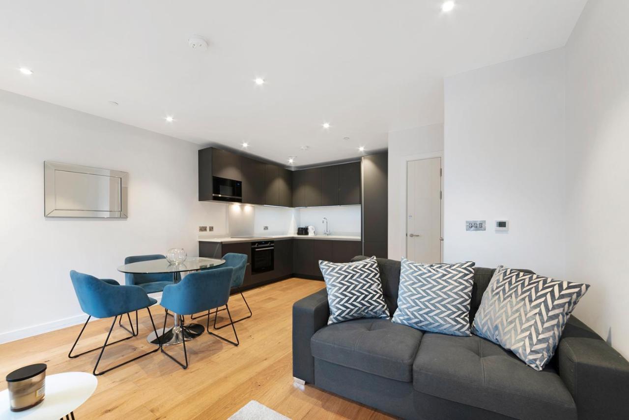 Apartment 1 Bedroom Close To Tower Hill London