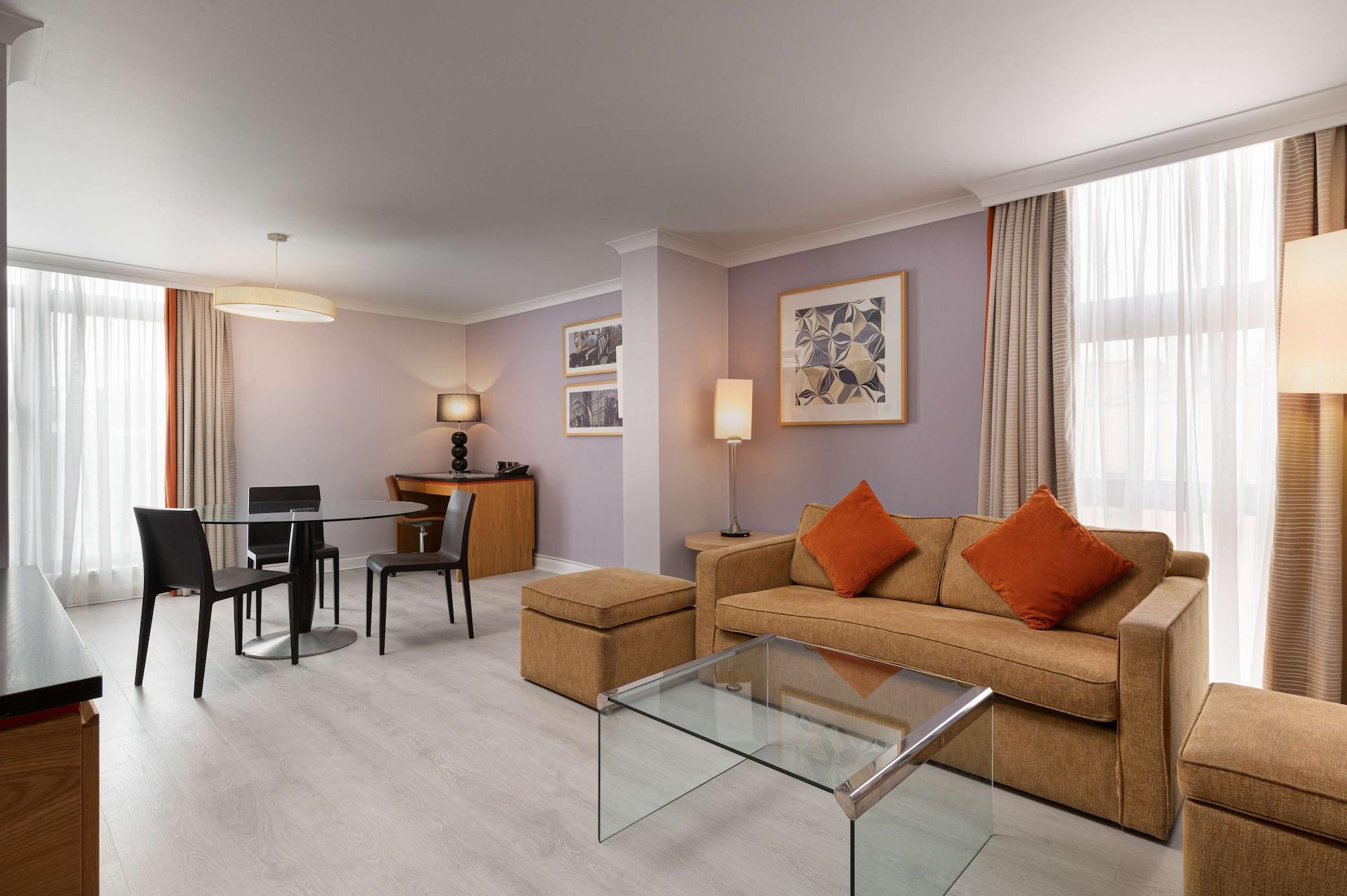 Hilton Kensington