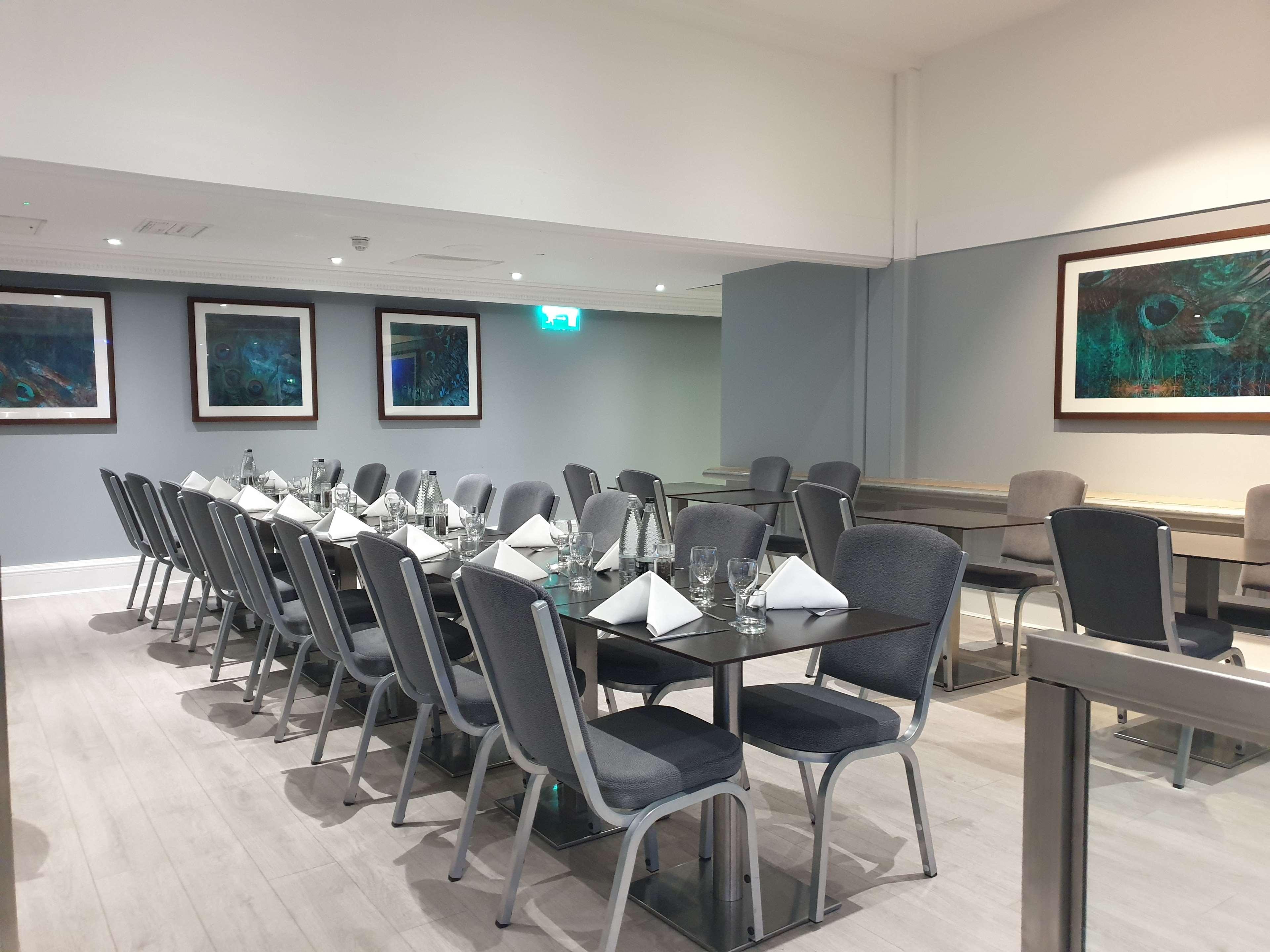 Hilton Kensington Hotel 4*