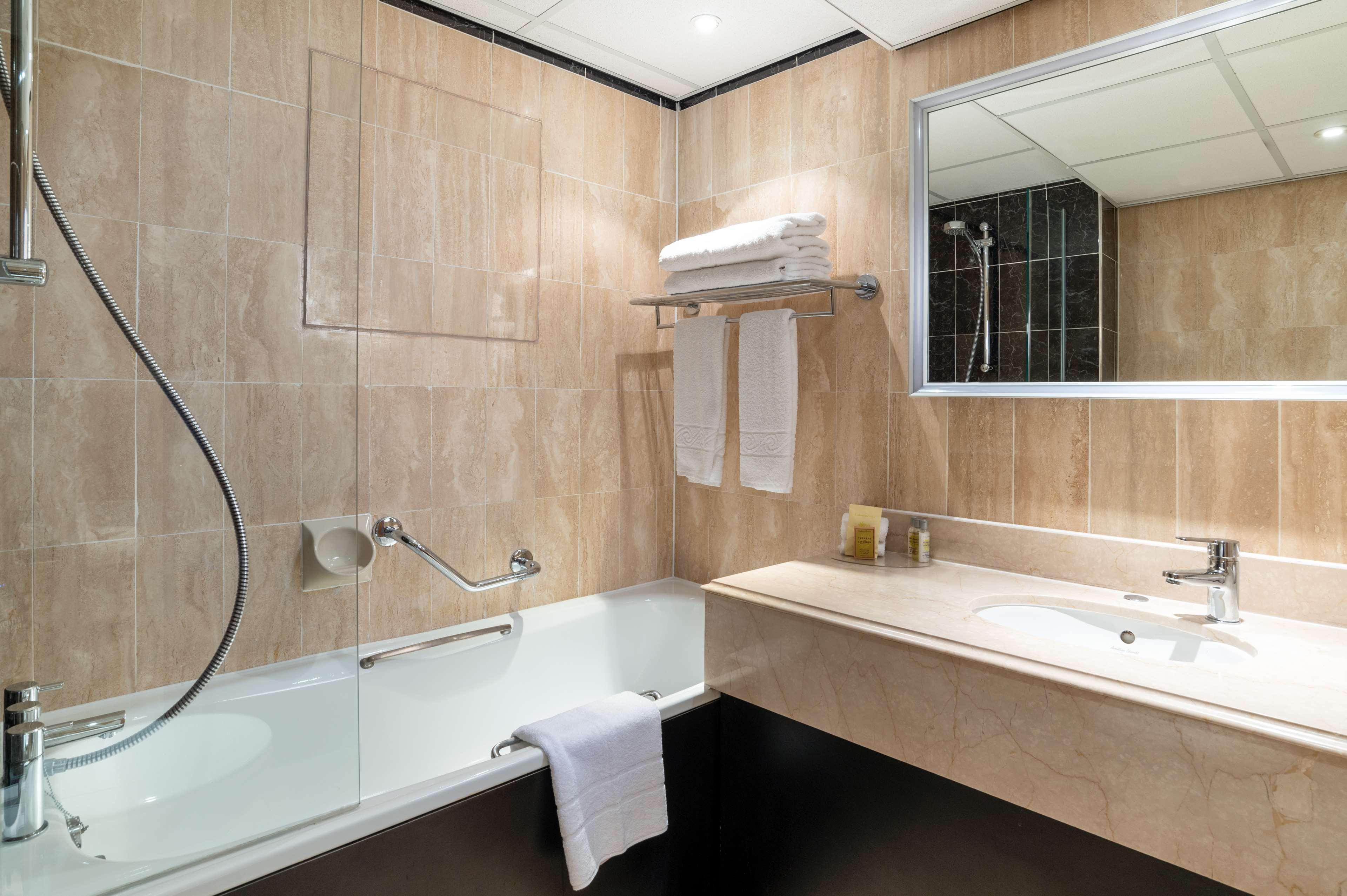 Hotel Hilton Olympia 4*