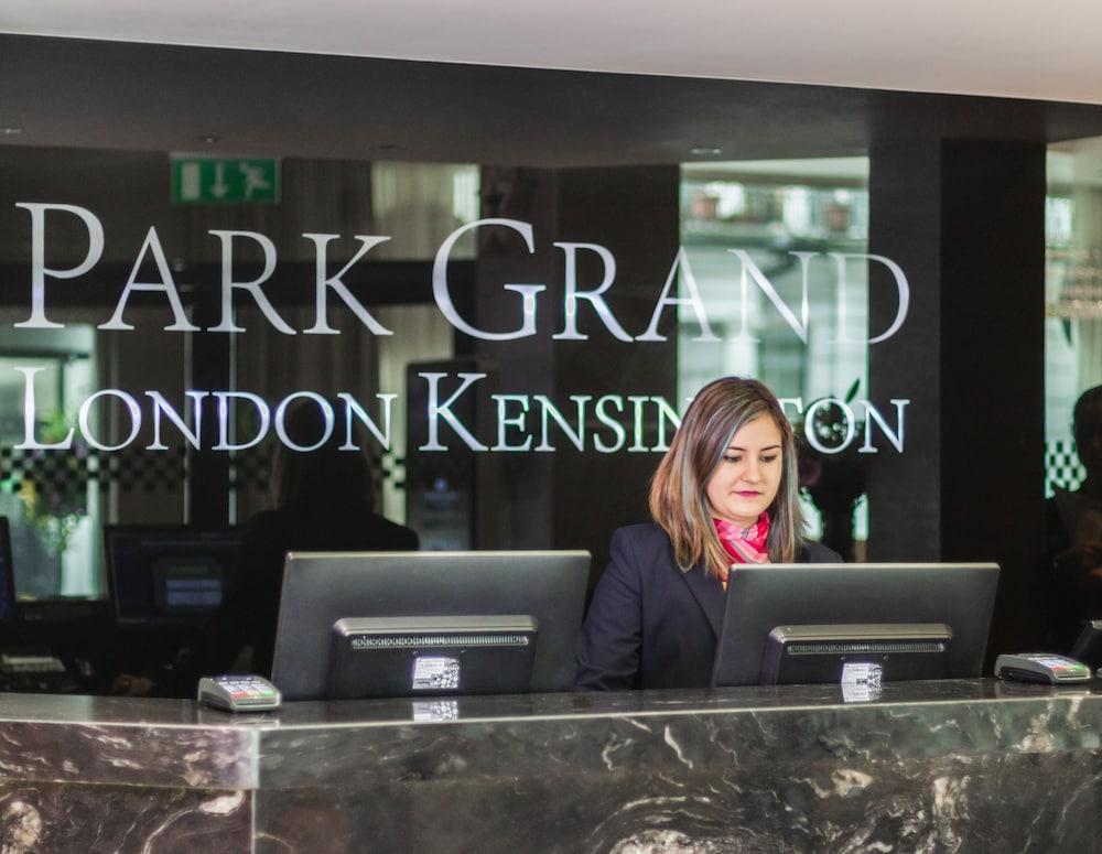 Park Grand Kensington Hotel