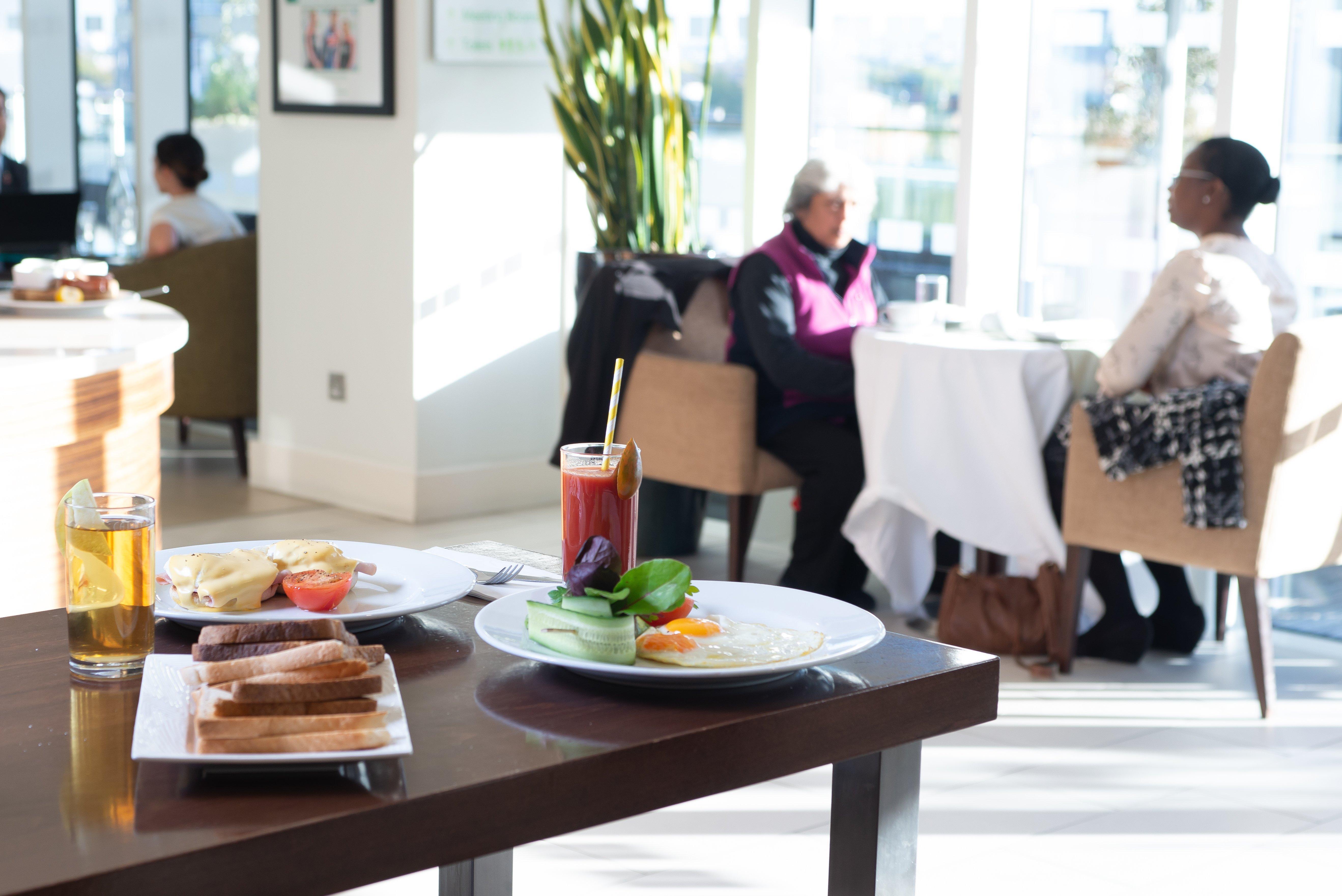Hyatt Regency Stratford 4*