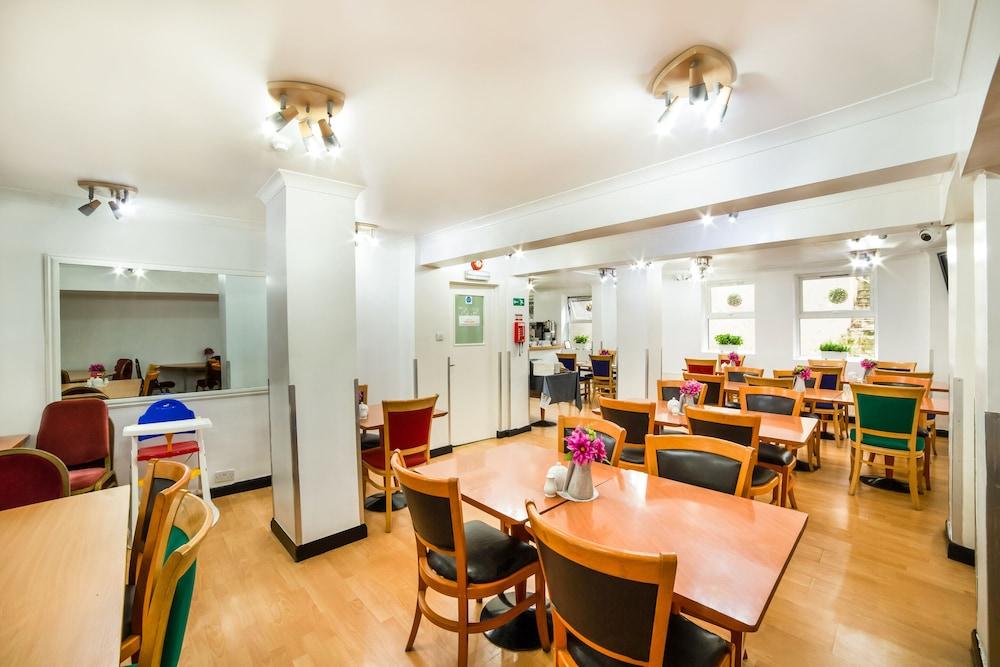 Hotel Oyo Townhouse New England, Victoria 3*