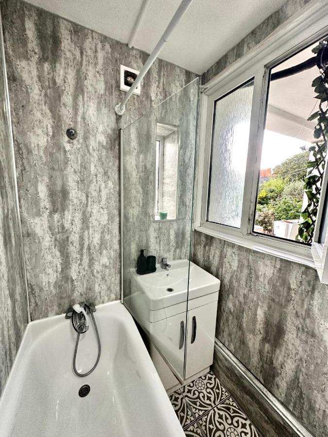 Shoreditch R1 Guest house