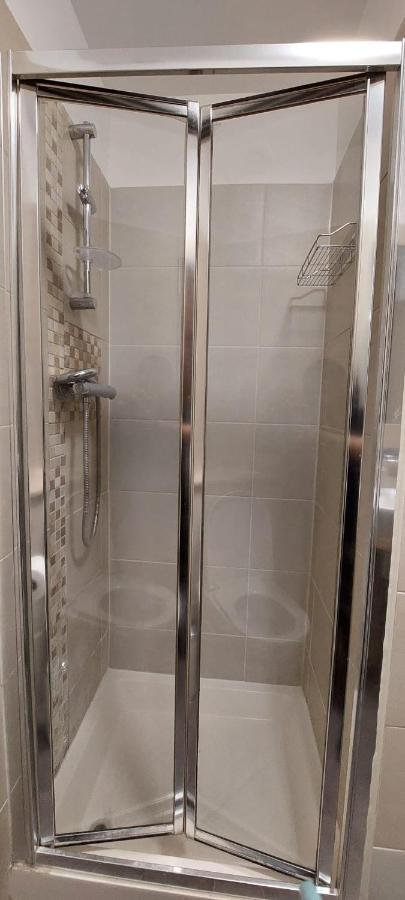 One Bedroom Flat In Finchley Road Londen