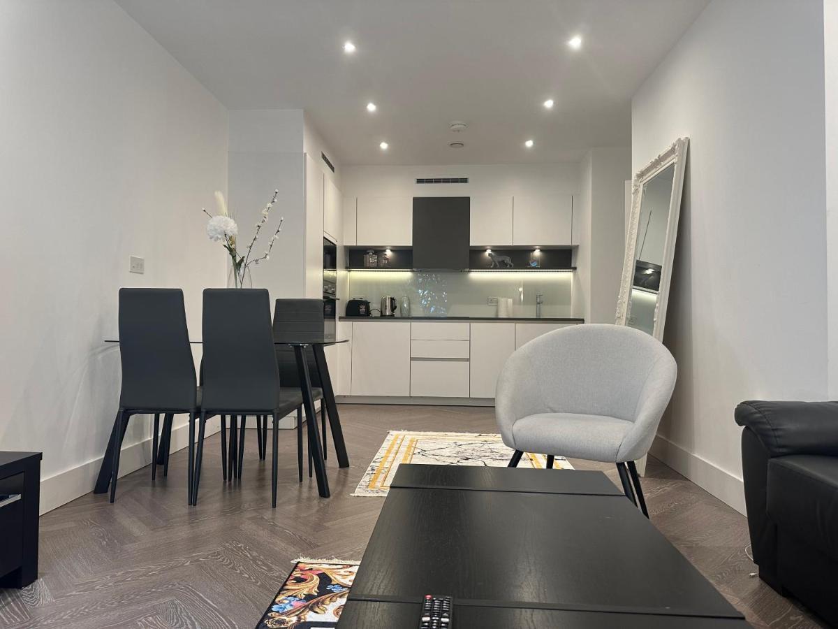 Modern 2 Bedroom Flat Near King's Cross. Leilighet