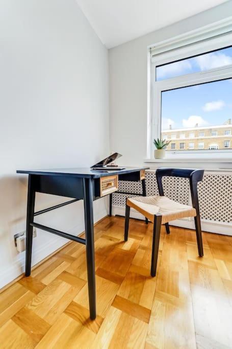 Unique 2 Bed 2 Bath Victorian Flat Regents Park * London