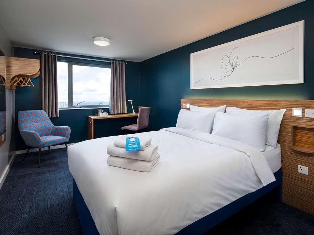 Travelodge Greenwich High Road Hotel 3*