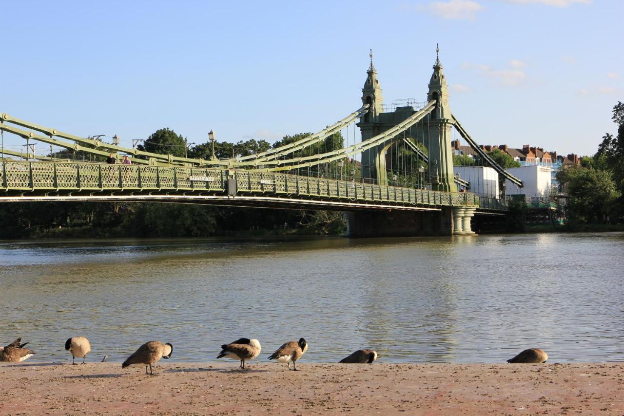 Pillo Hammersmith Guest house London