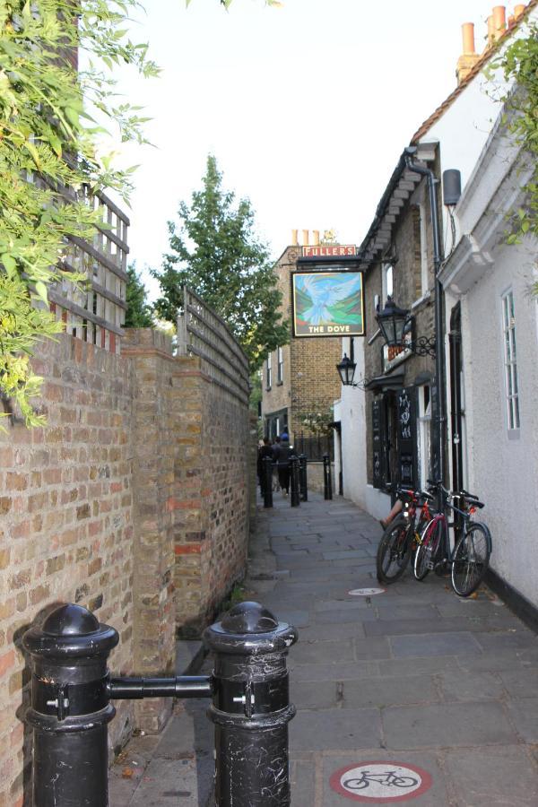 Pillo Hammersmith Guest house London