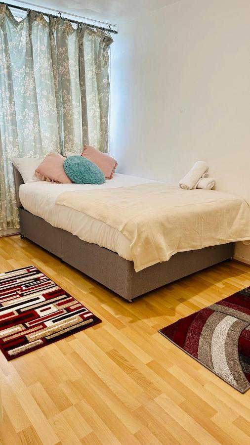 Whites Bed and breakfast