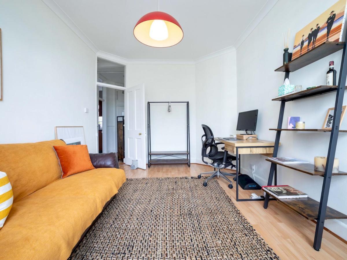 Pass The Keys One Bedroom Near Popular Attractions Apartment *