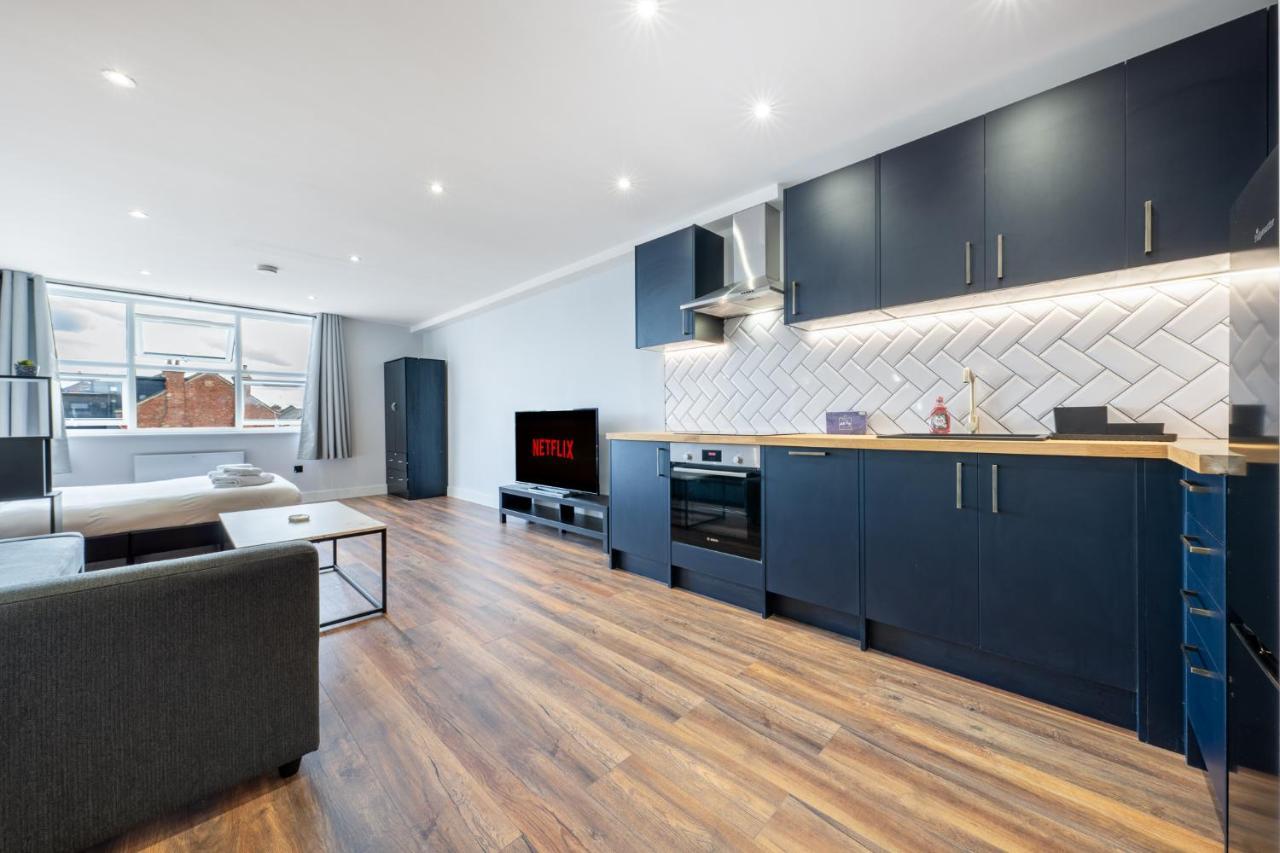 2 - West Brand New Loft Leilighet London