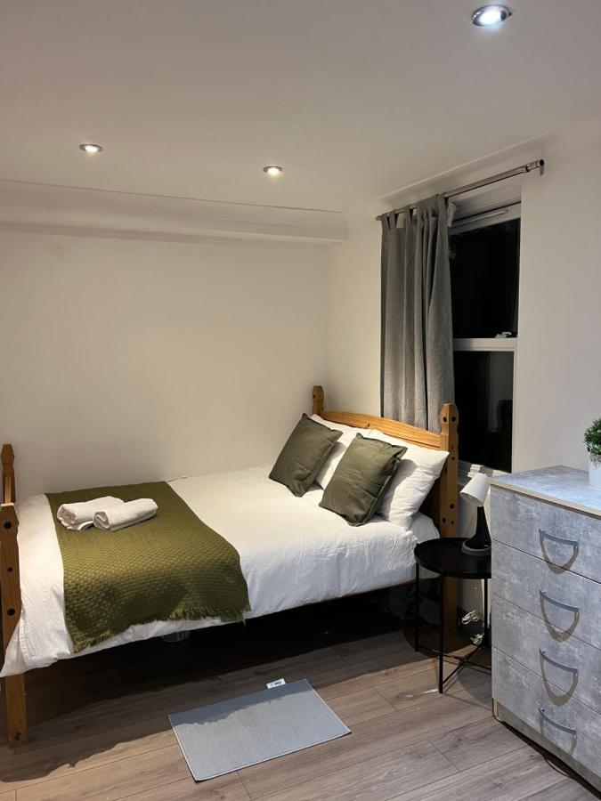 3 Bedroom Flat In King's Cross, St Pancras's. 8 People Leilighet *