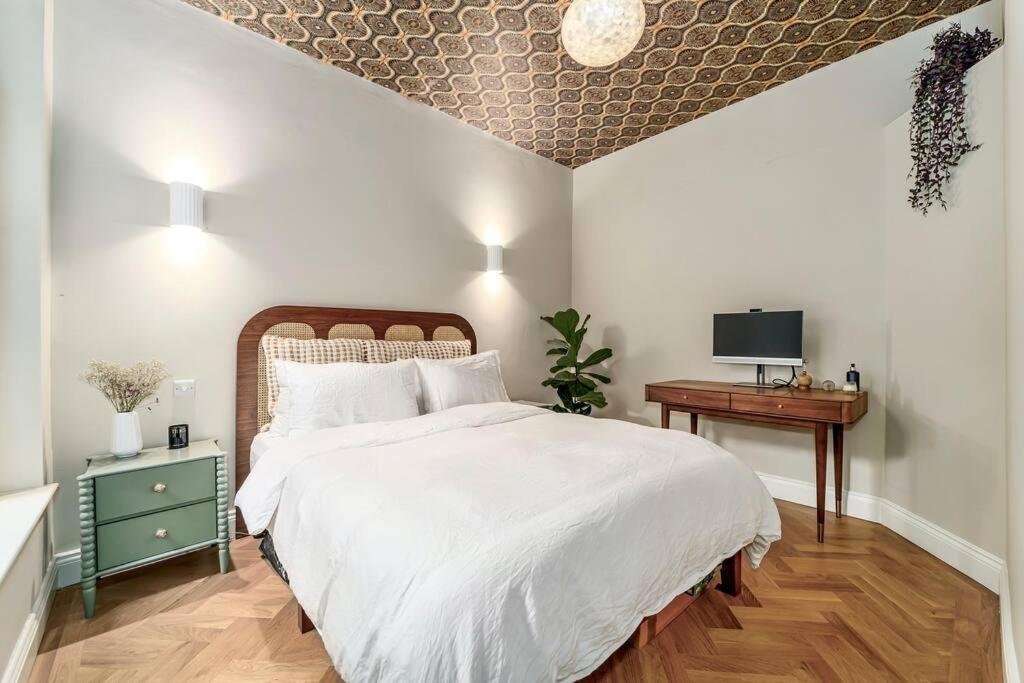Leilighet 2 Bedroom Garden Flat *