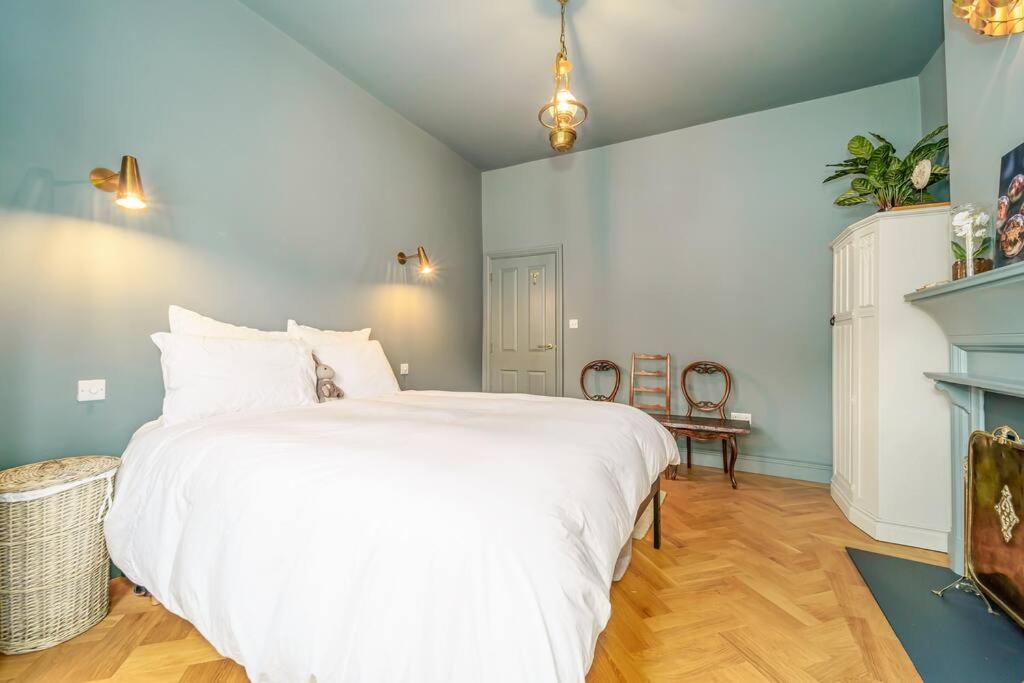 2 Bedroom Garden Flat