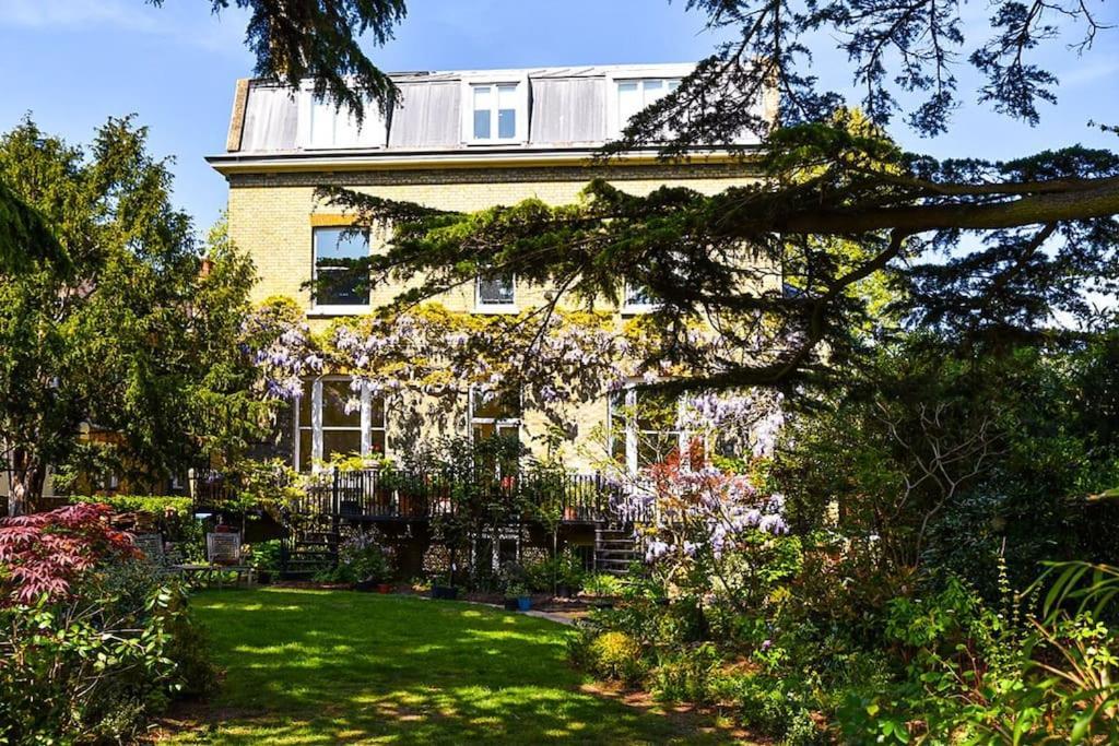 Spacious 2 Bed Garden Flat By The Thames+parking Apartment