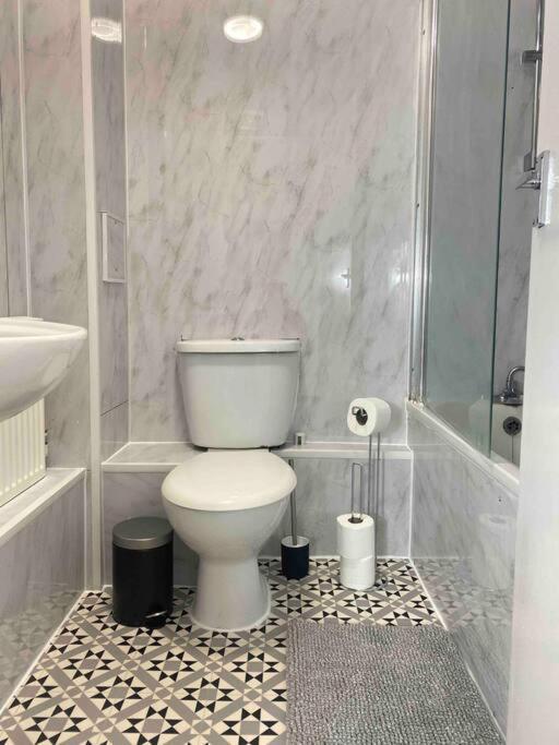 Chic 2 Bed In Brick Lane Appartement Londen