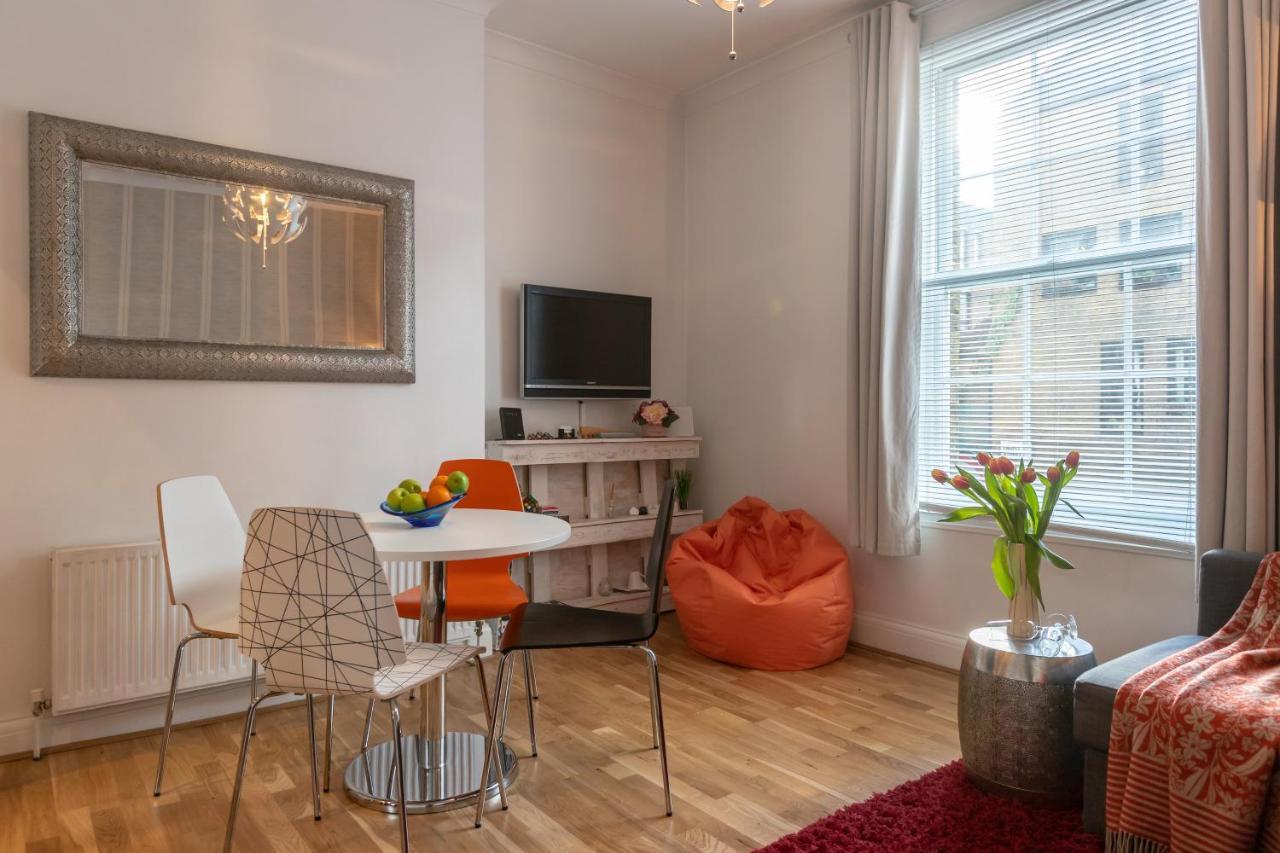 The Wanderlust - 1 Bedroom L Sleeps 4 With Sofa Bed L Prime Location Free Wifi L Perfect For Business & Leisure Travelers L 15percent Off Weekly & 20percent Off Monthly Stays! Londen