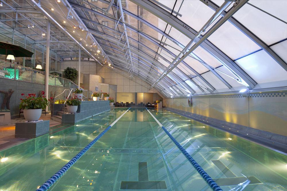 Jumeirah Carlton Tower 5*