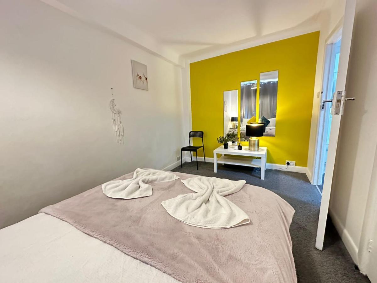 Burwood 2 Bedroom