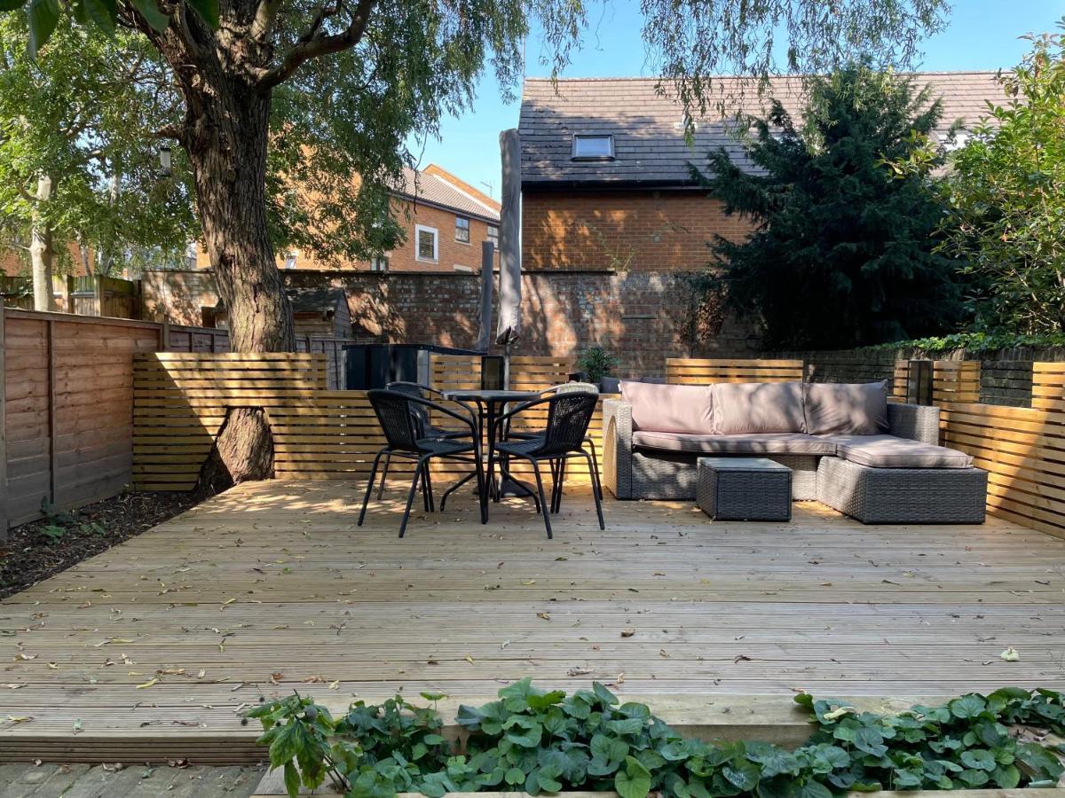 Camden Garden Apartment *