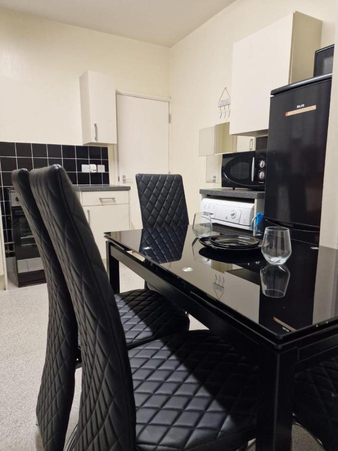 Spacious And Homely One Bedroom Privatunterkunft London