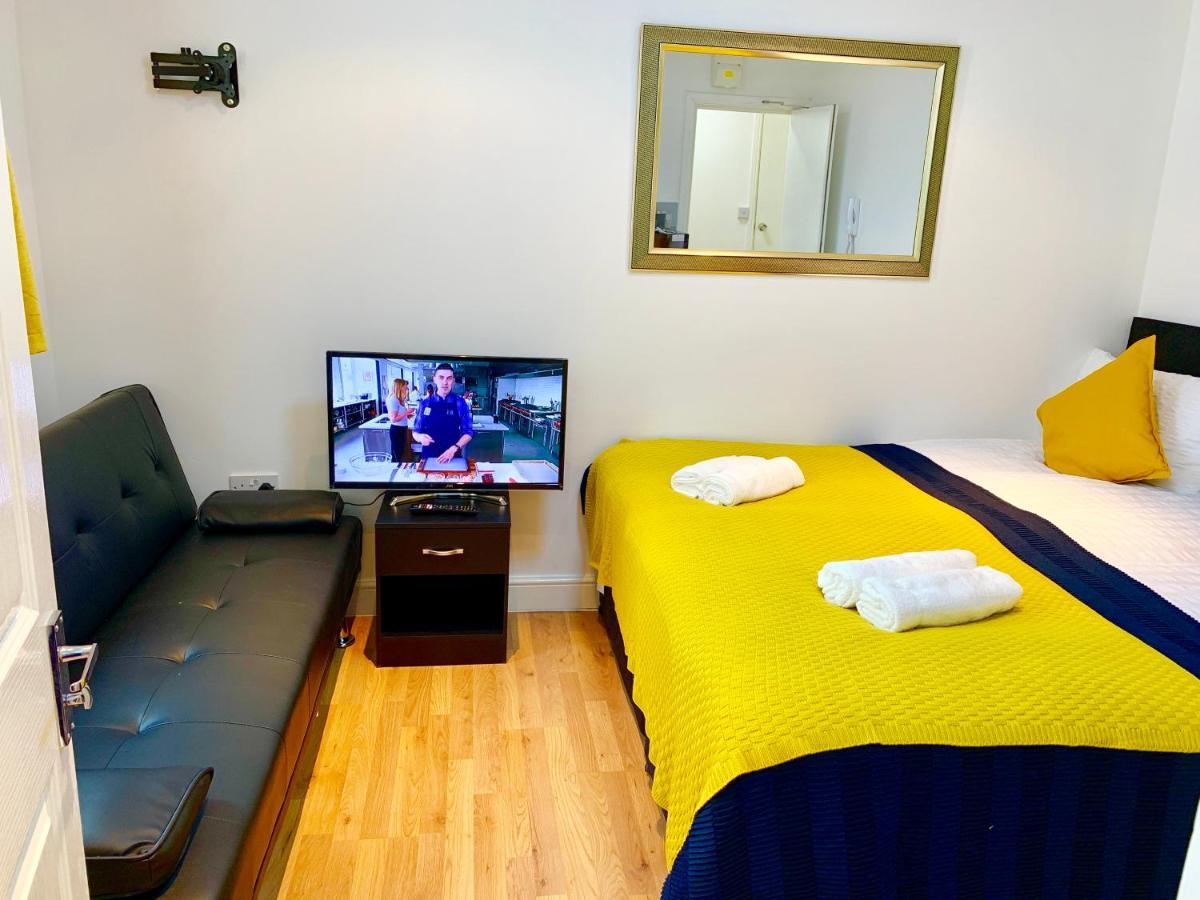 Apartments, Private Bathroom, Kitchenette, Parking, Np5 Apartment *