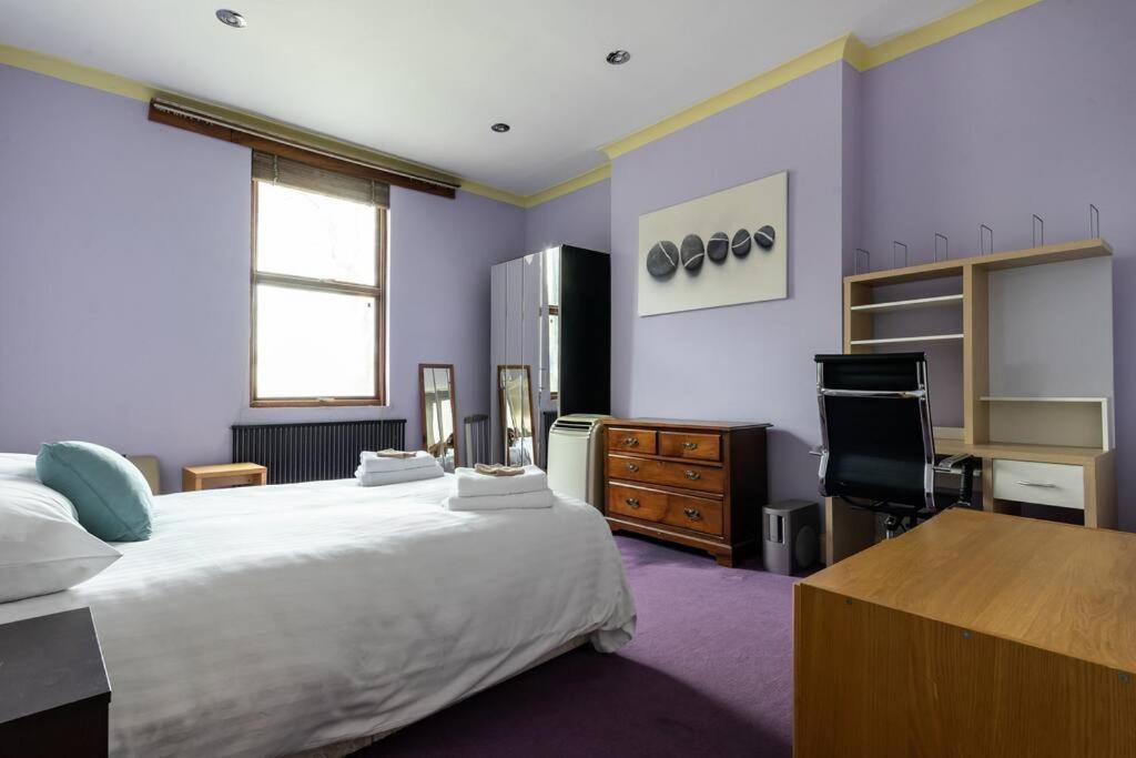 Stunning Three Bed In West Hampstead Appartement Londen