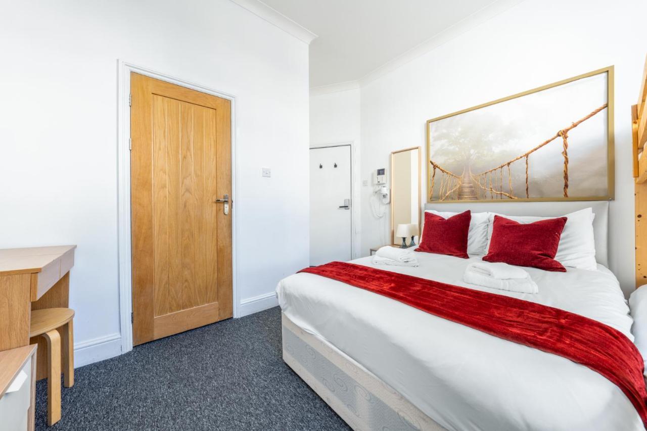 The Buross - Aldgate * London