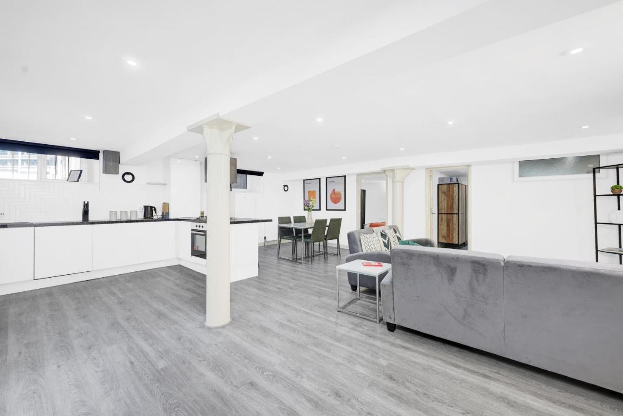 2 Bed Basement Apartment Short Term Rental & Flexible Renting Shoreditch With Free Wifi ! * London