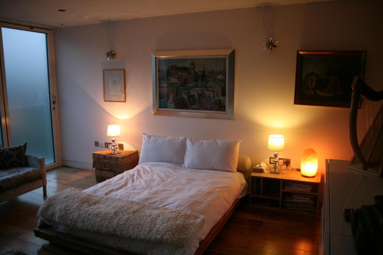 Accommodatie bij particulieren Studio For 3 With A Private Balcony In A Cubic House With Outside Pool *